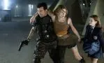Смотреть онлайн фильм Обитель зла 2: Апокалипсис (2004)