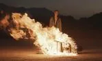 Смотреть онлайн фильм Снова и снова (2025)