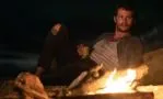 Смотреть онлайн фильм На помощь! (2025)